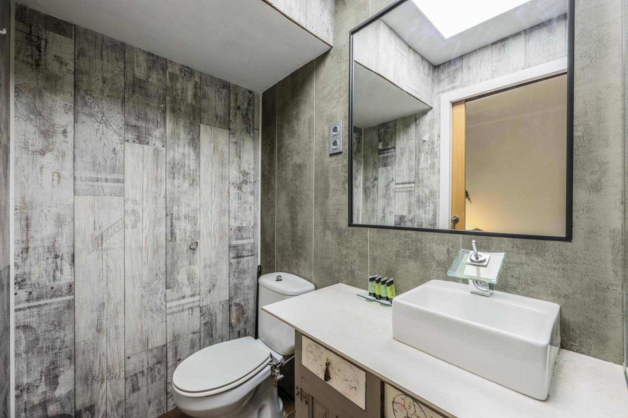 Algaba 28 Estudio San Isidro-Oporto-Vistalege Apartment Madrid Exterior photo